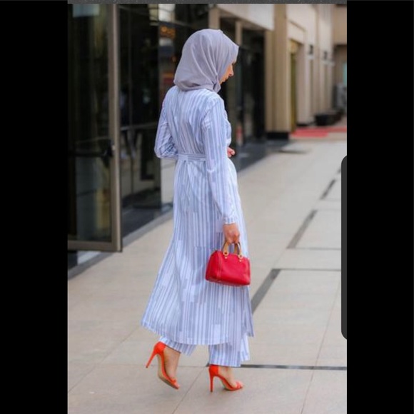 annnah hariri Tops - ANNAH HARIRI MODEST Set 8